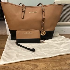 Michael Kors Jet Set Bundle